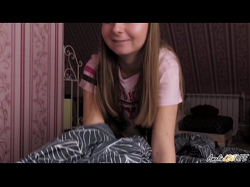 ❤️ Blondie оның BFF-ны терең сорып, аузына шәует алады ❤️ Порно бойынша бізде ﹏